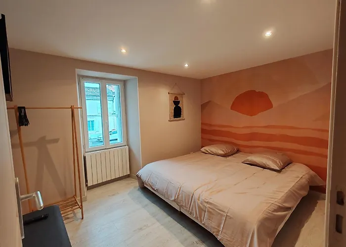 Casa de Férias Maisonnetteau36-centre-parking-cosy